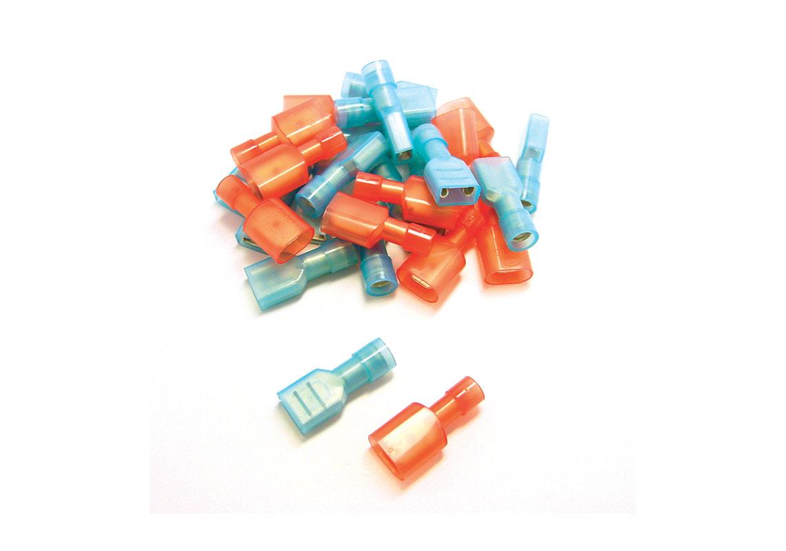 100 COSSES BLEUES PLATES FEMELLES SUPER ISOLÉES - SECTION 1,04-2,63mm